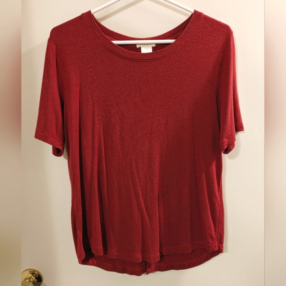 🌕 Light Maroon tee-shirt